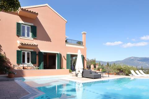 Casa T with amazing views