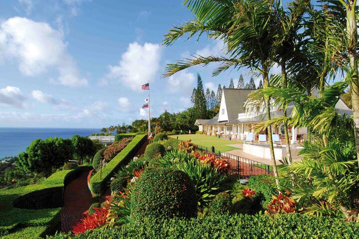 The Sullivan Estate & JK7 SPA Retreat