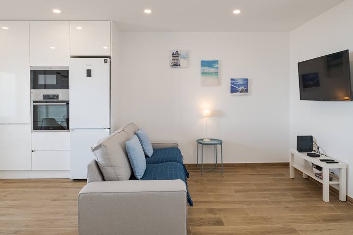 FishermenApartments – Carcavelos – Best Beachview gallery image 5