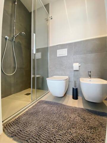 Appartamento Due Torri gallery image 4