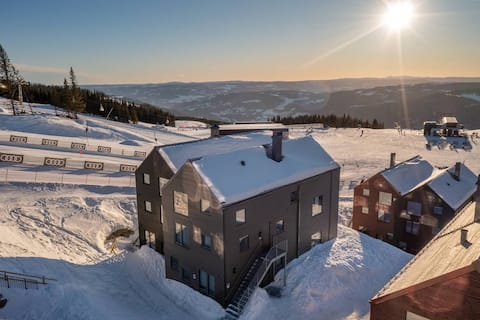 Ski in/out chalet Hafjell - Perfect location!