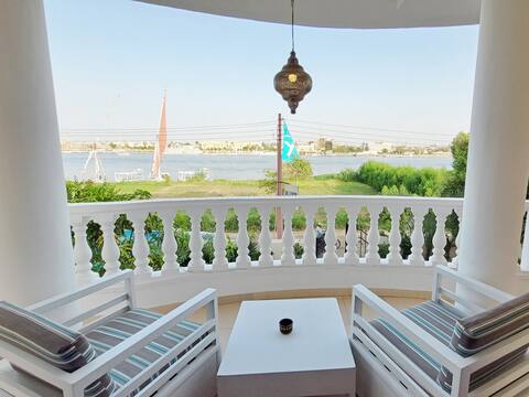 1BR Apartment with Stunning Nile Views