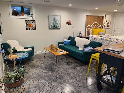 Popular Airbnb listing: Guest Suite Westminster in Westminster