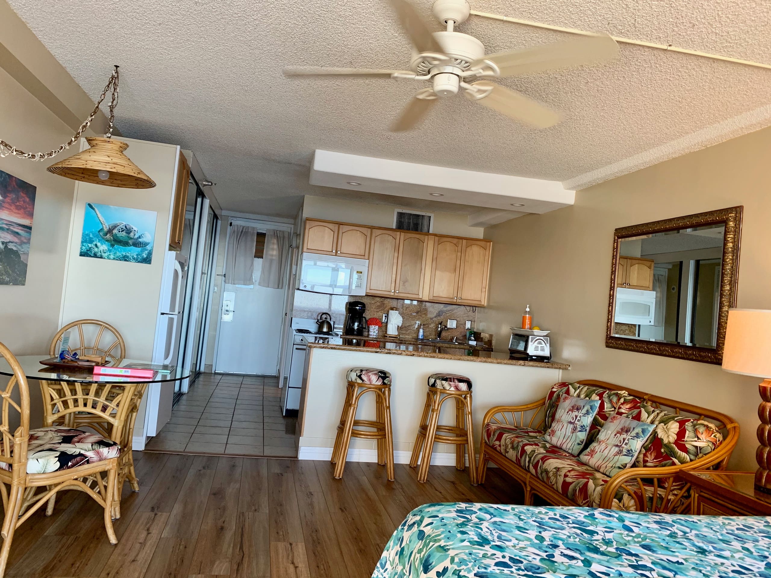 Condo in Lahaina · ★4.89 · Studio · 1 bed · 1 private bath - Image 3