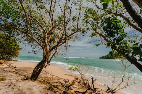 5 Bedroom Bunglow with 5 Min walk to nearest beach