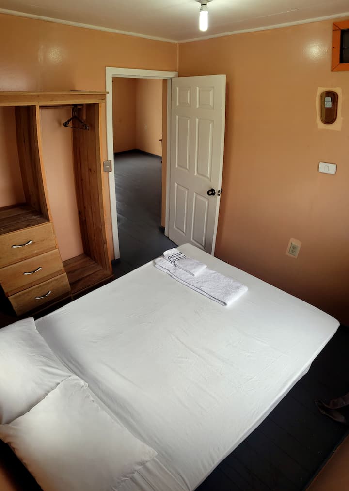 غرفة النوم 2