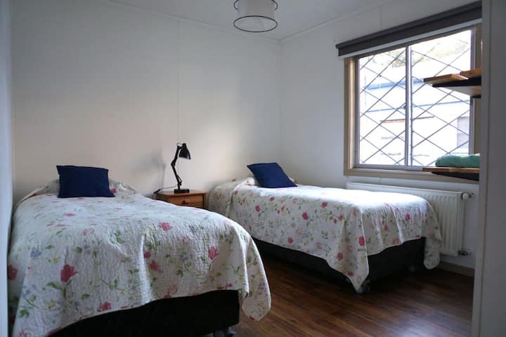 Ოთახი nro 3 საწოლი 1 ადგილი