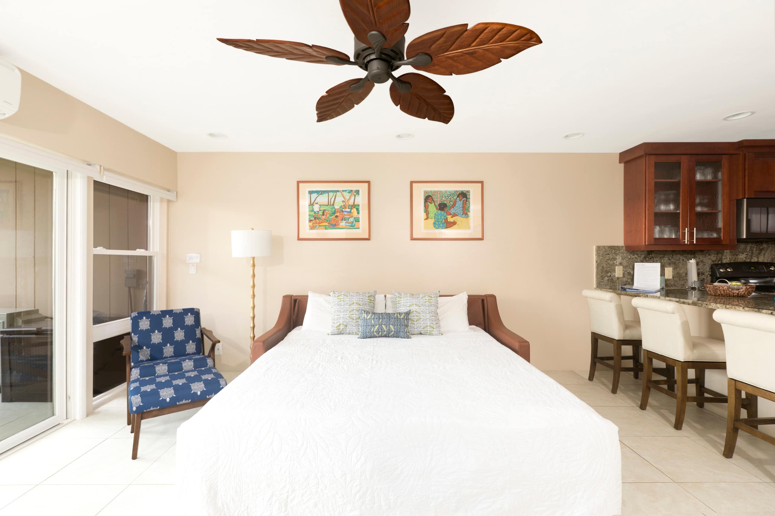 Condo in Kailua-Kona · ★4.95 · 1 bedroom · 2 beds · 1 private bath - Image 18