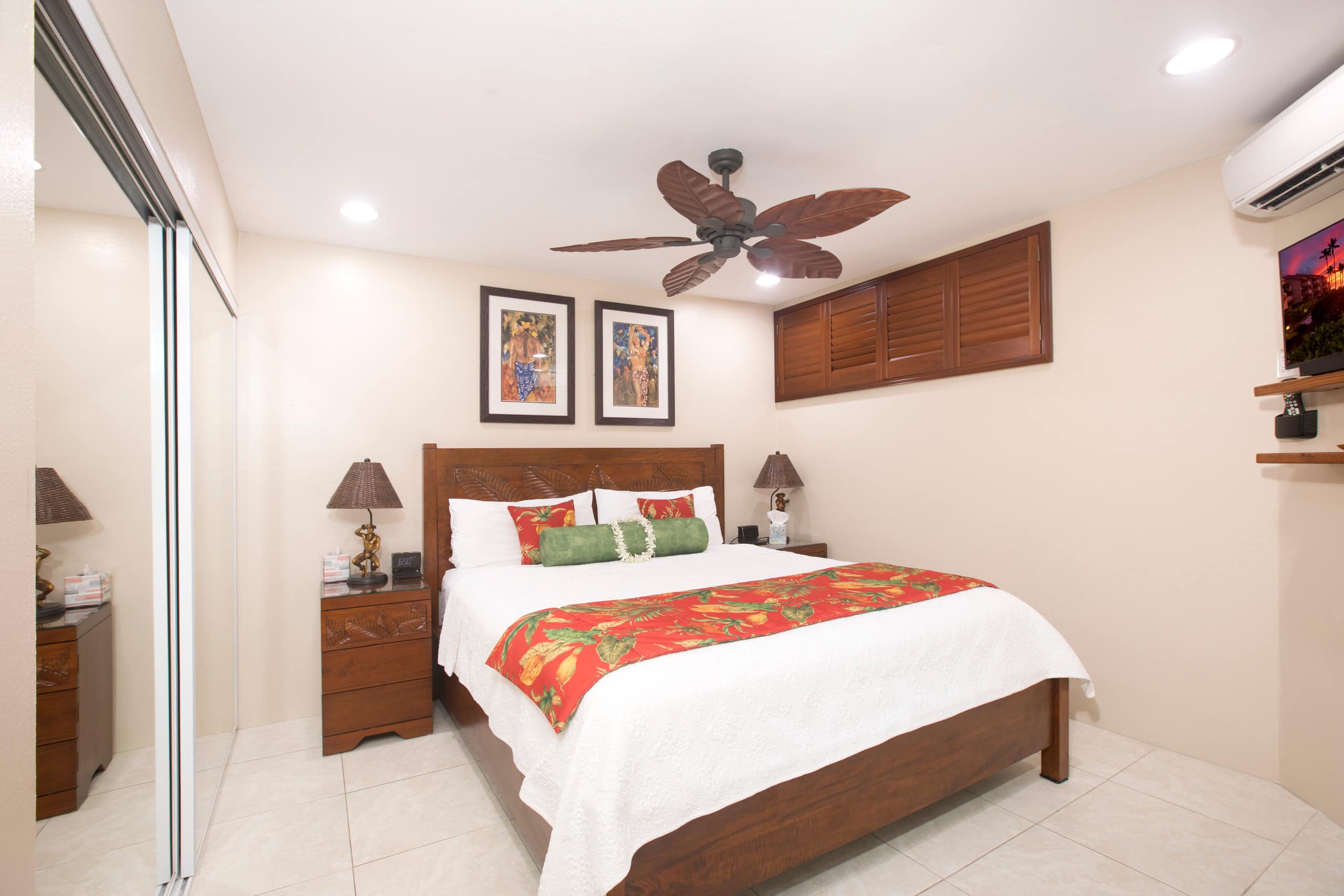 Condo in Kailua-Kona · ★4.95 · 1 bedroom · 2 beds · 1 private bath - Image 2