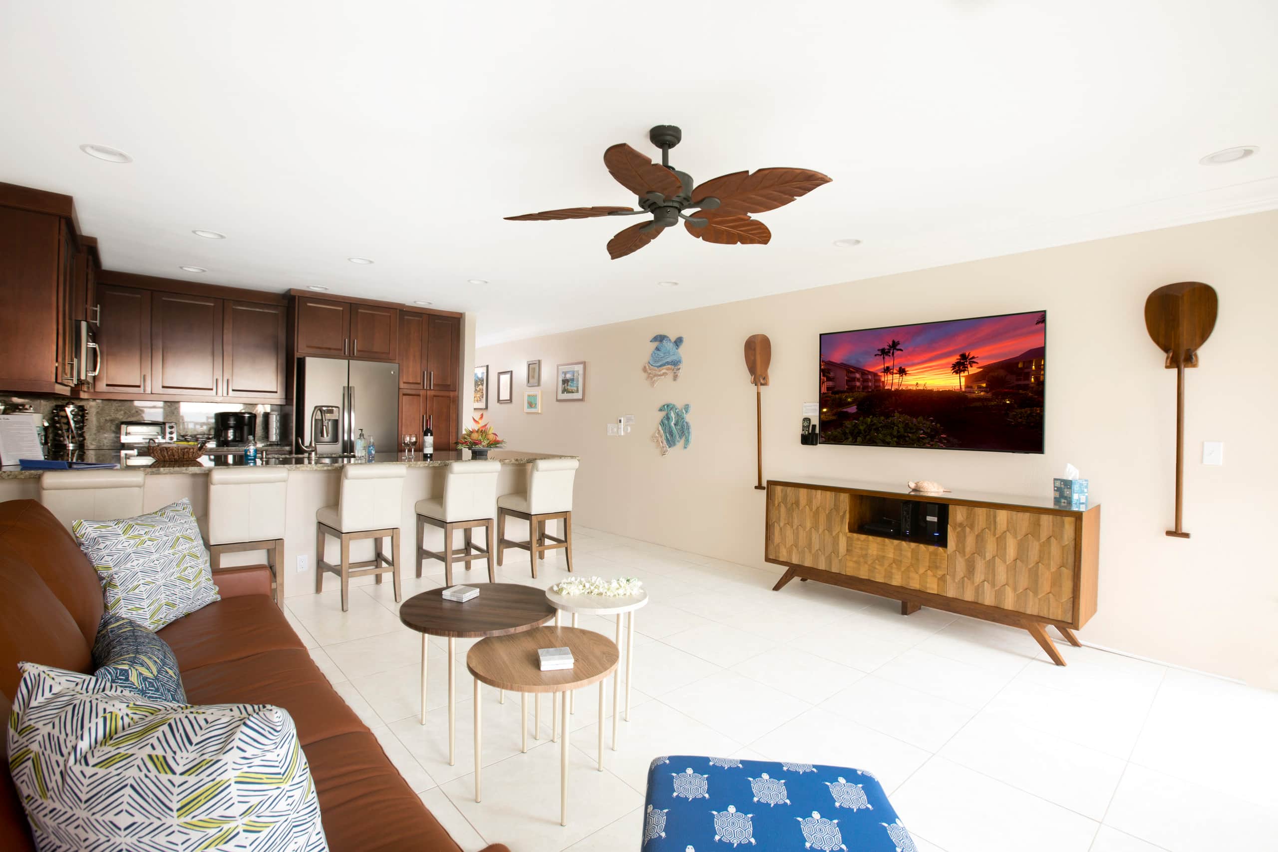 Condo in Kailua-Kona · ★4.95 · 1 bedroom · 2 beds · 1 private bath - Image 12