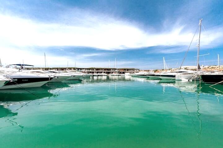 Villa Port Adriano – Jetzt zum Frühbucherpreis!