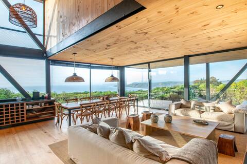 The New Birds' House, Ocean view, hot tub, beach