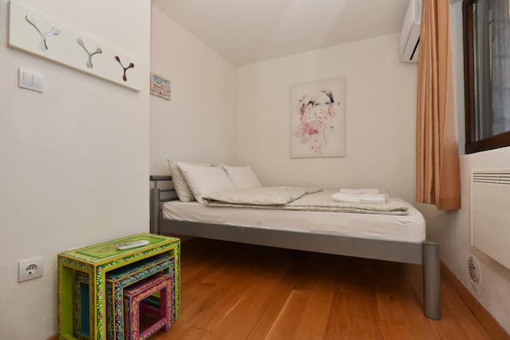 საძინებელი 4