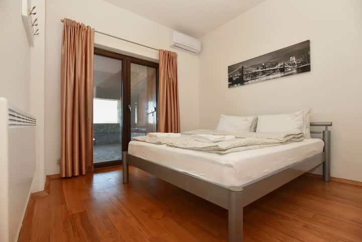 საძინებელი 3