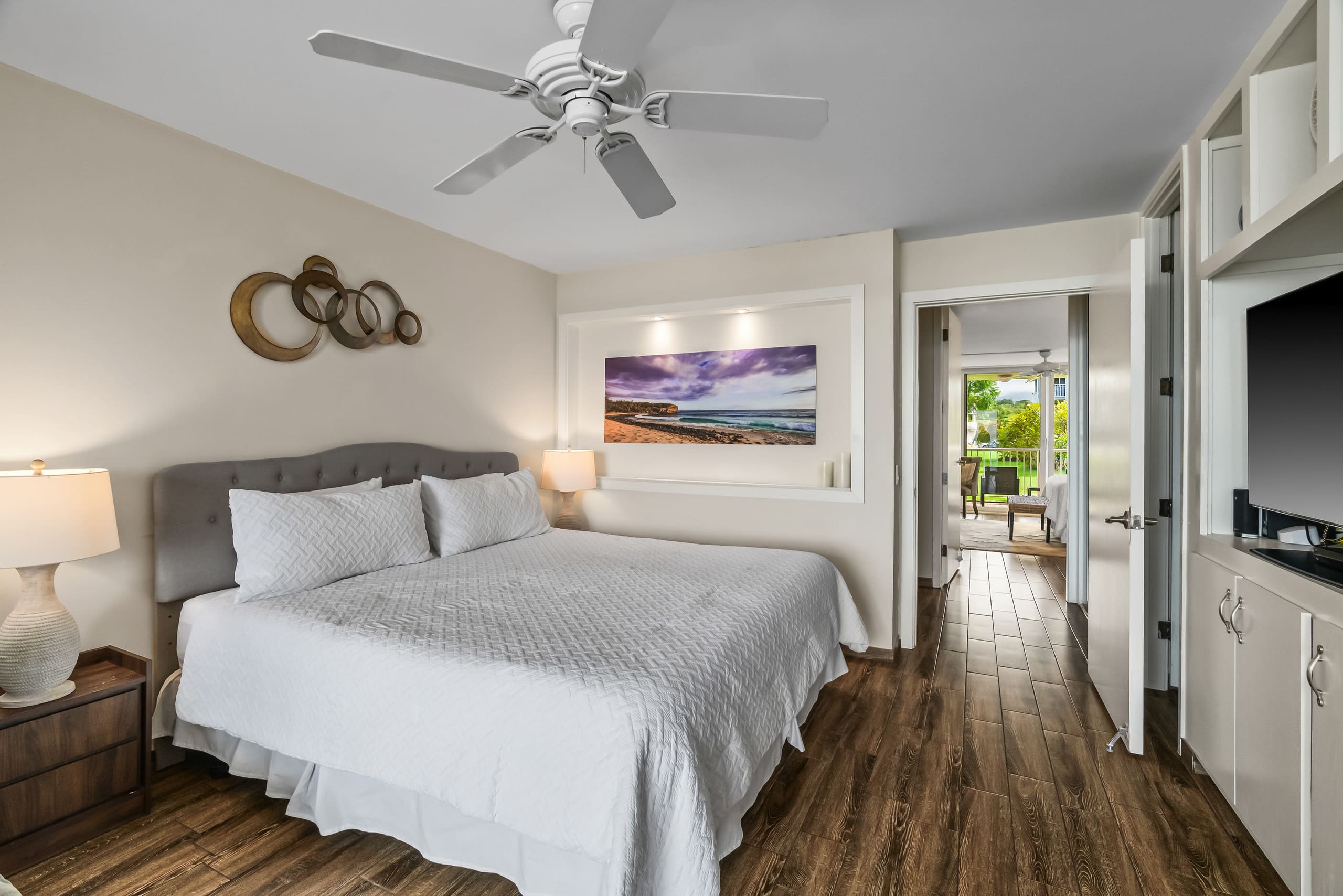 Condo in Princeville · ★4.93 · 1 bedroom · 2 beds · 2 baths - Image 4