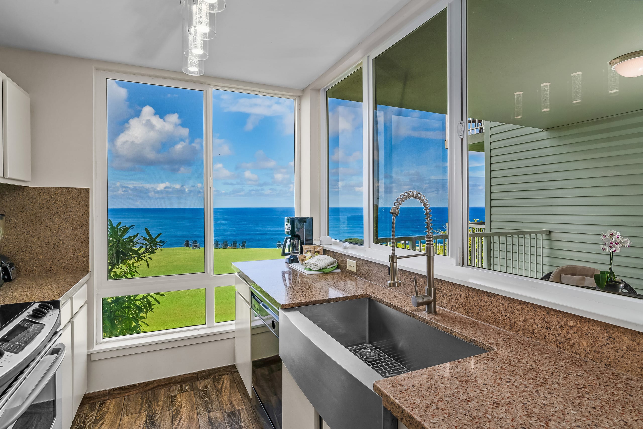 Condo in Princeville · ★4.93 · 1 bedroom · 2 beds · 2 baths - Image 7
