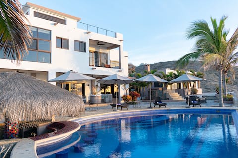 Villa in Las Rocas