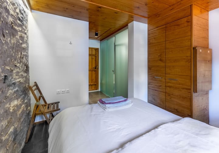 Chumba Kimoja cha Dunia