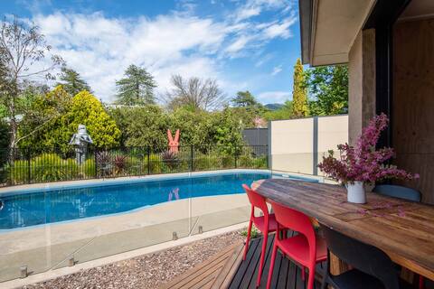 NEW Each bedroom has ensuite + pool.  Walk to town