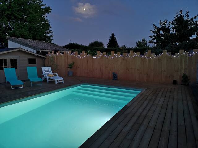 Maison + piscine chauffée entre Bordeaux et océan gallery image 2