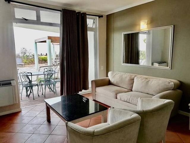 Cape Town Beachfront Apartment – Two Bedroom gallery image 3