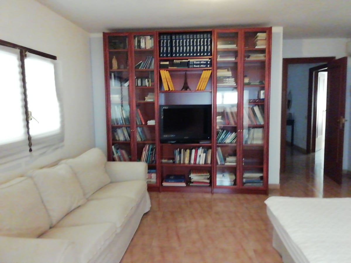 Airbnb performant: GREAT CHALET. I invite you to take a look à Mataró