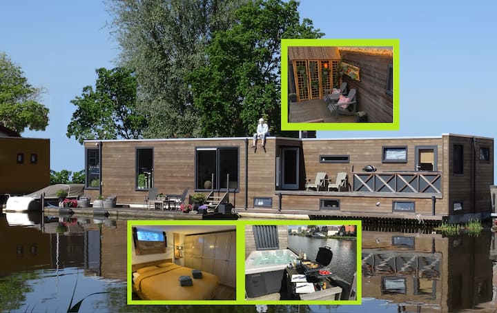Houseboat, near Amsterdam, Private