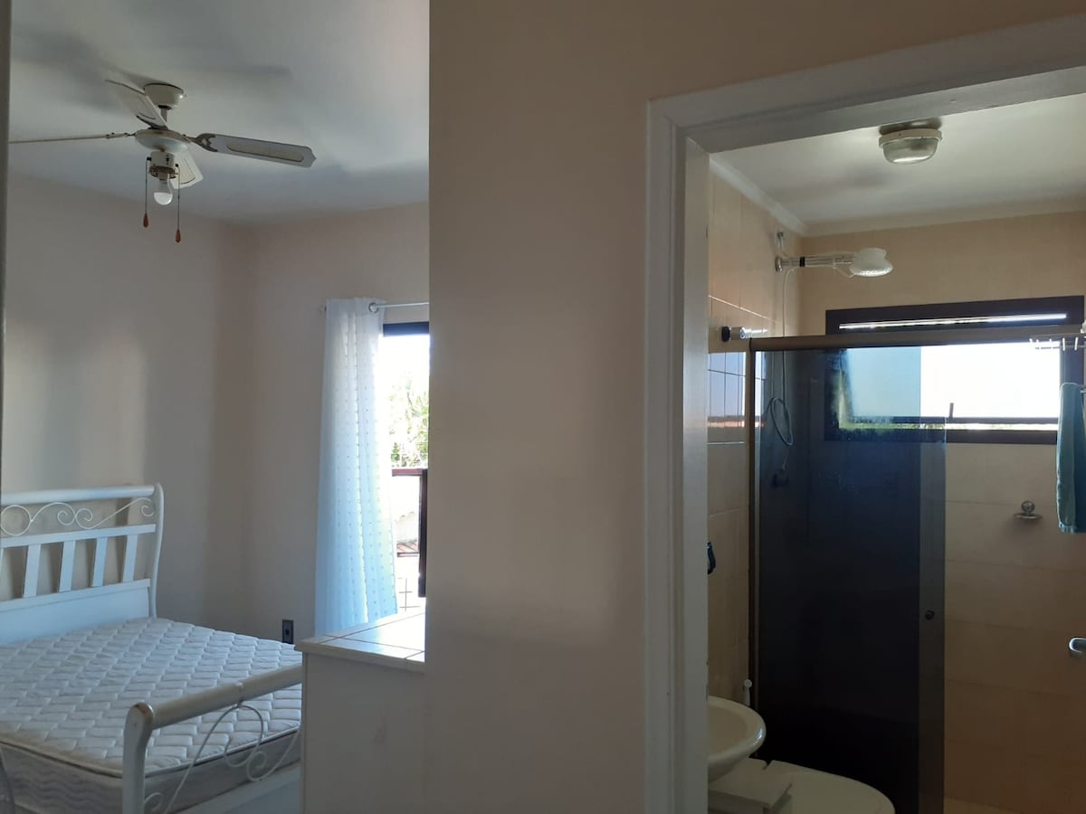 Chumba kilicho na bafu ya kibinafsi