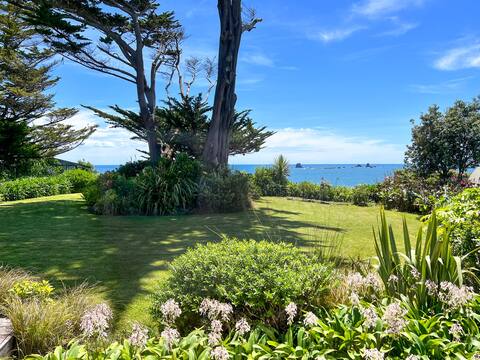 Steeples Cottage, with Ocean Views