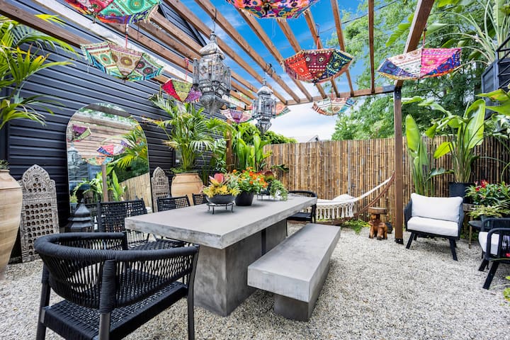 Designer Smart Wicker Park Home