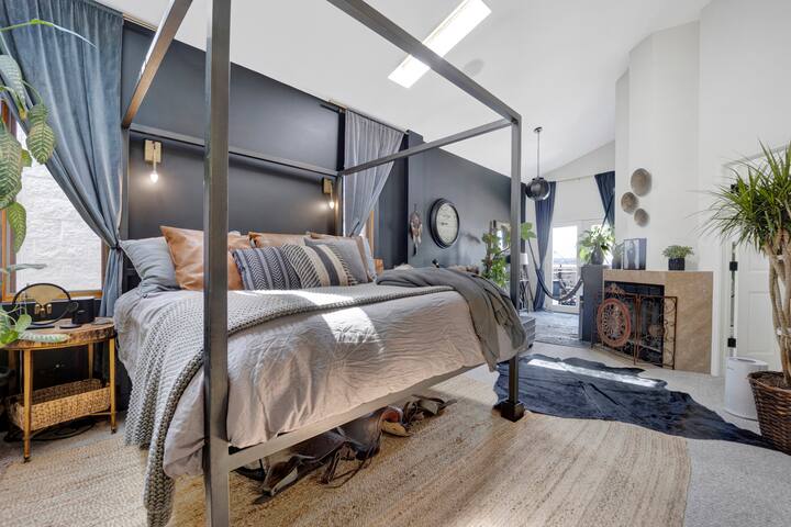 Designer Smart Wicker Park Home gallery image 4