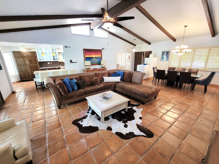 Entrepreneurs' Enclave & Private Pickleball Ct! - Scottsdale
