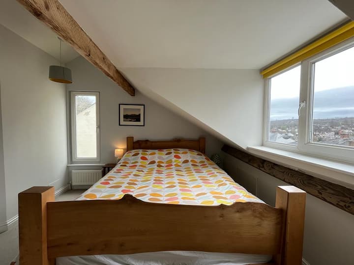 Habitación del ático con baño privado