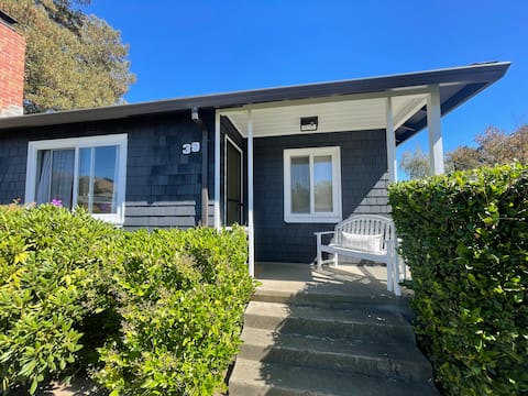 Magical Mill Valley Getaway:Uncover Stylish Bliss!