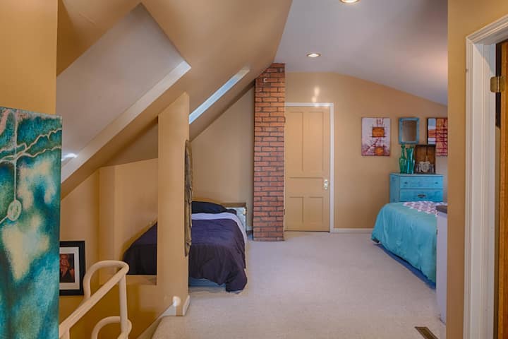 Third-floor sleeping area.