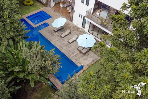 Casa Huitzil. Garden + pool + heated jacuzzi