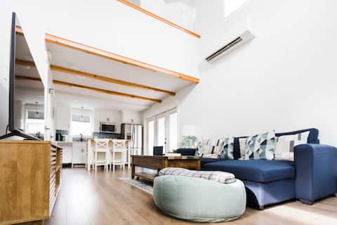Modern Guest House in Hip NE Alberta/Williams