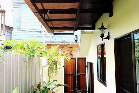 Cozy Garden 3BR /5mins. to Khaosan & Grand Palace