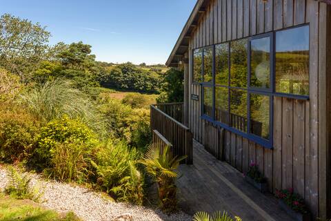 Peaceful Country Treehouse Nr Penzance & St Ives