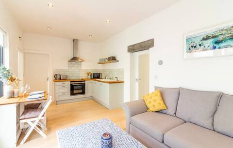 Newly Refurbished Traditional Cottage Blackrock
