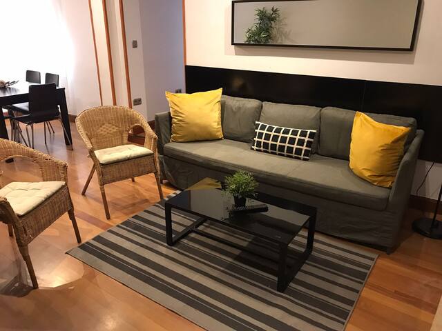 Espectacular piso con inmensa terraza en Gran Vía! gallery image 5