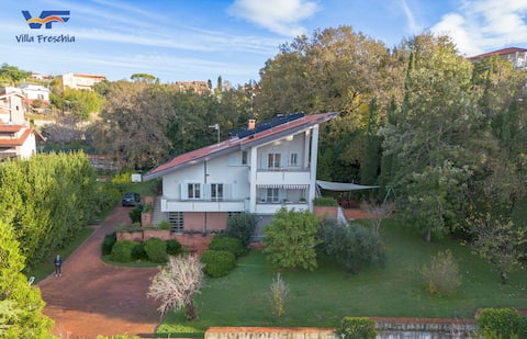 Villa Freschìa - panoramic between Rome and Naples