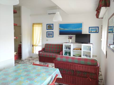 Popular Airbnb listing: House "IL LUNGOMARE " in Stintino