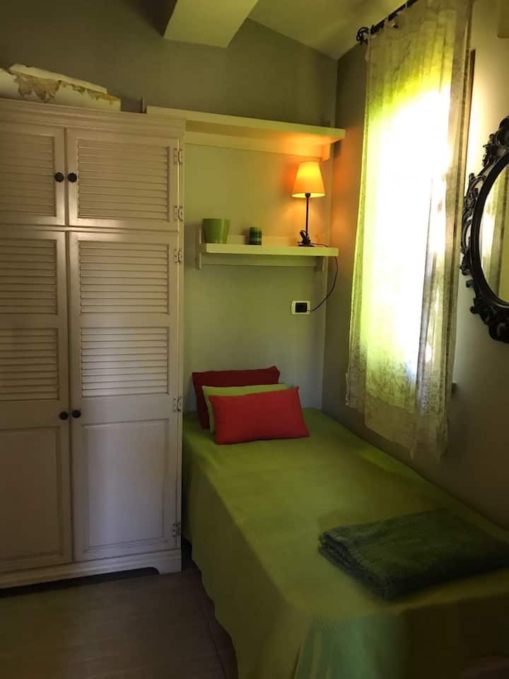 带卫生间的保姆卧室