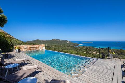 Villa 17 Panoramic view of Palombaggia bay