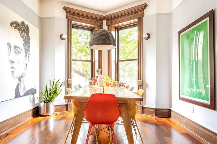 Bedstuy/Bushwick Triplex with deck and backyard