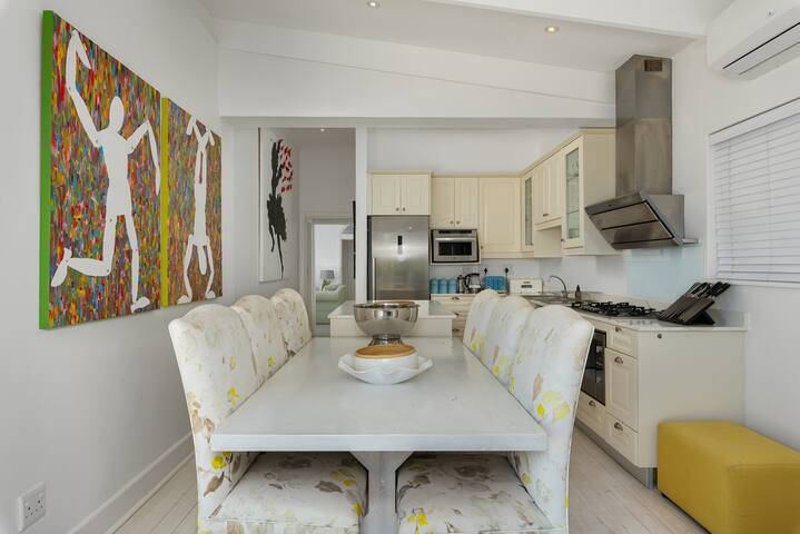 Luxury Clifton Villa | Private Pool & Sea Views gallery image 5