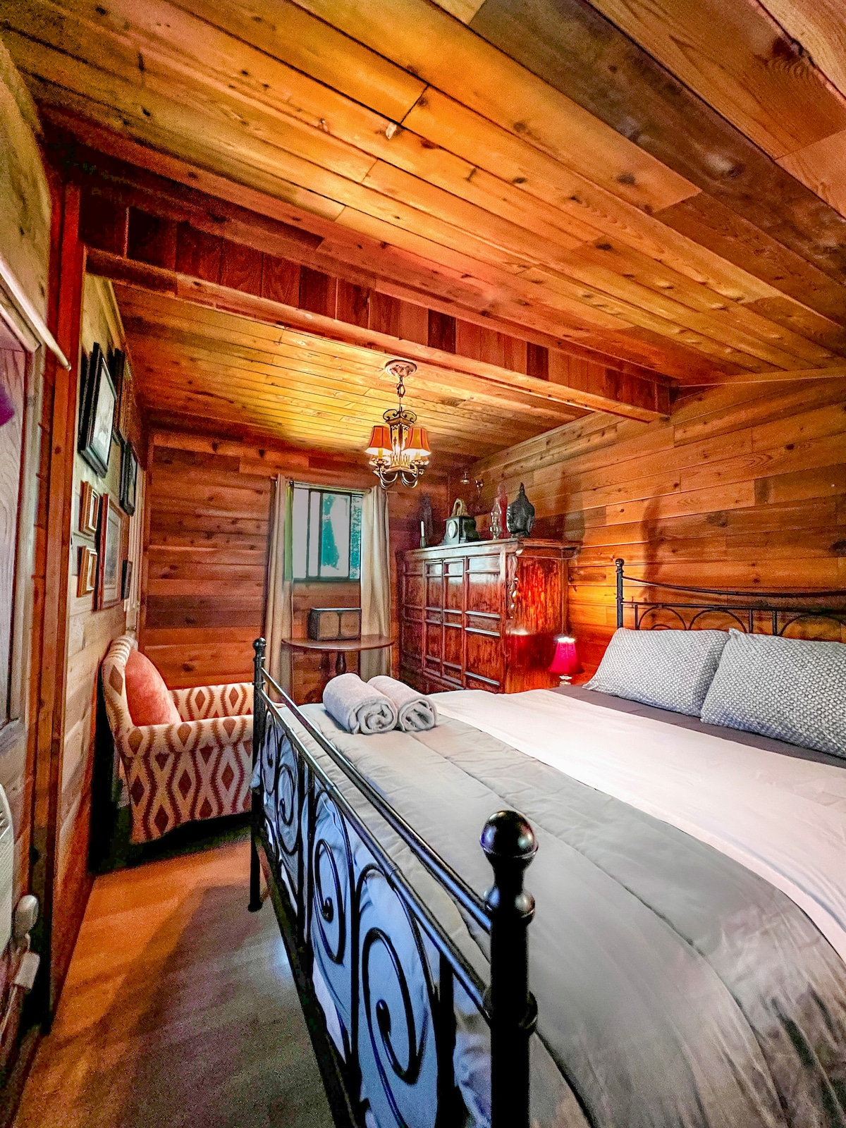 Vancouver sale cabin bed