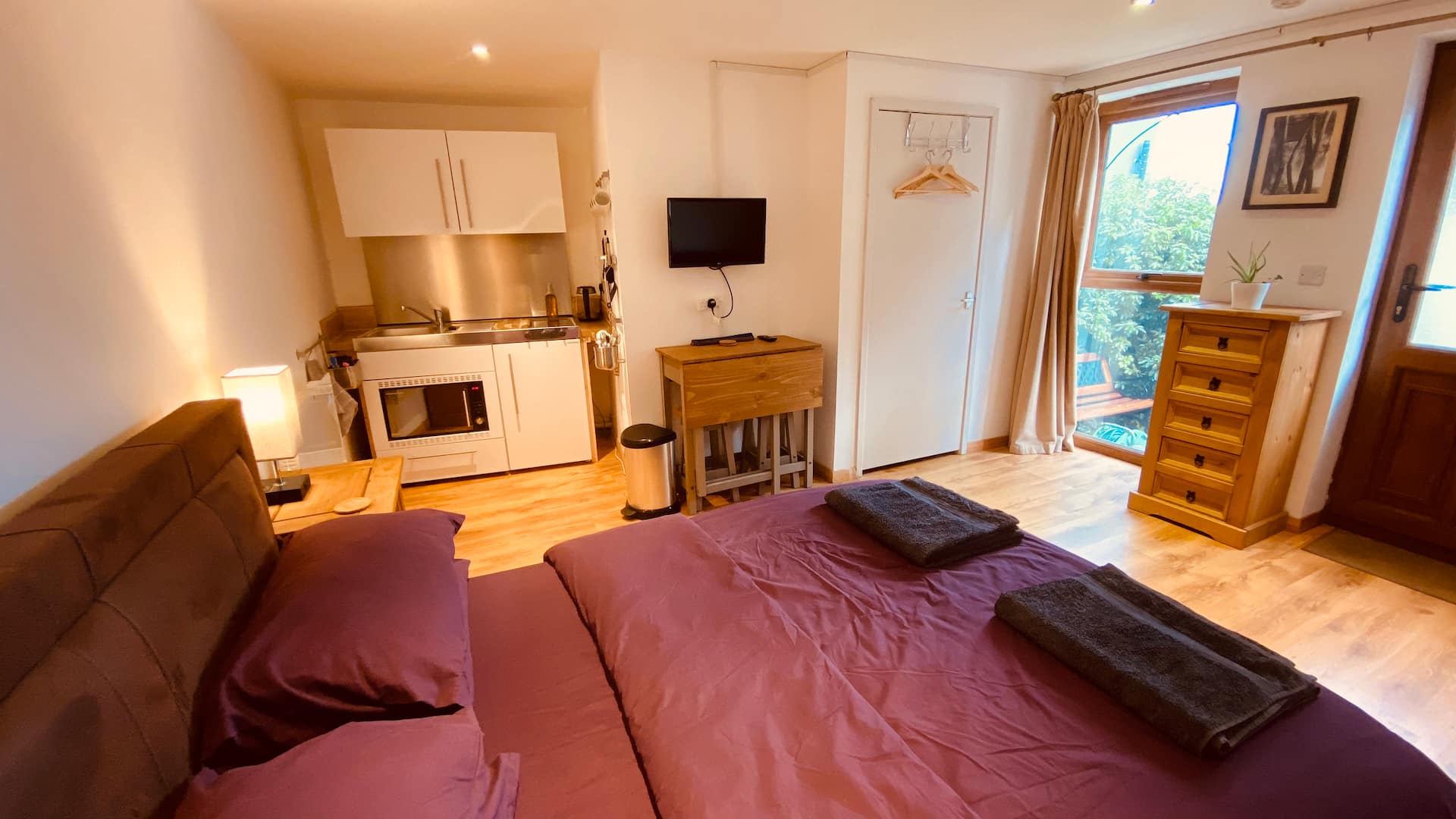 Private Detached Annex in Isleham Village — photo 3