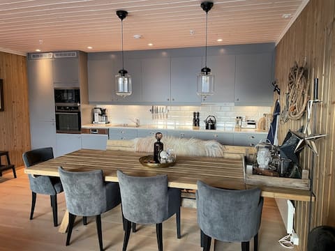 Popular Airbnb listing: Bright and cozy apartment in the center of Geilo. in Hol